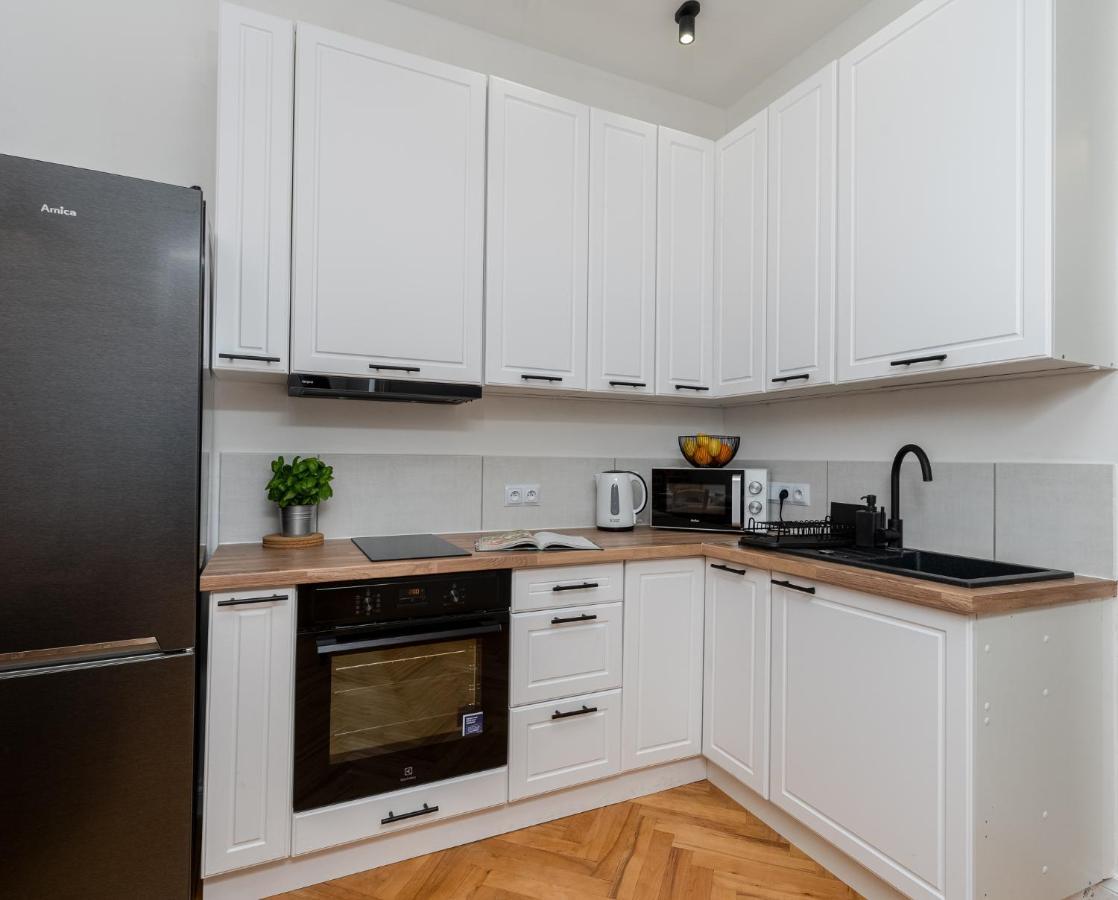Charming Aparments In Perfect Location Apartment คราคูฟ ภายนอก รูปภาพ
